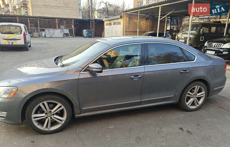 Седан Volkswagen Passat 2013 в Киеве