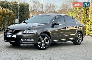 Седан Volkswagen Passat 2013 в 