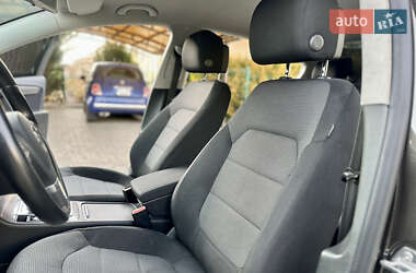 Седан Volkswagen Passat 2013 в 