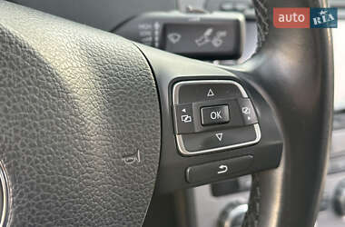 Седан Volkswagen Passat 2013 в 
