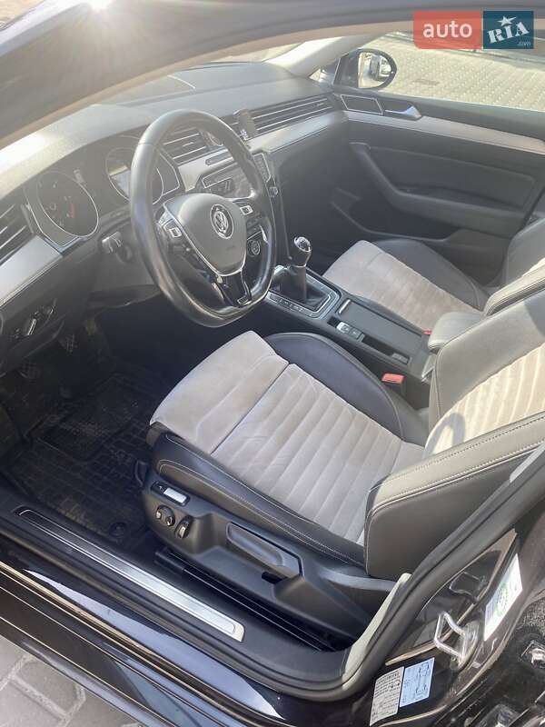 Универсал Volkswagen Passat 2016 в Ровно