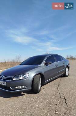 Седан Volkswagen Passat 2010 в Одессе