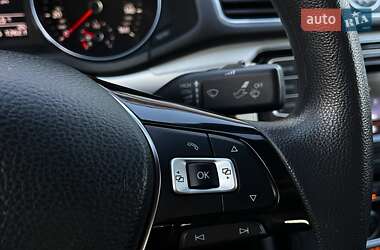 Седан Volkswagen Passat 2016 в 