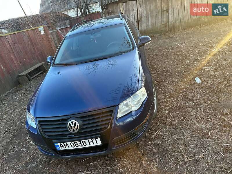Универсал Volkswagen Passat 2005 в Чуднове