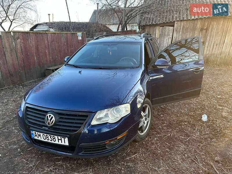 Универсал Volkswagen Passat 2005 в Чуднове