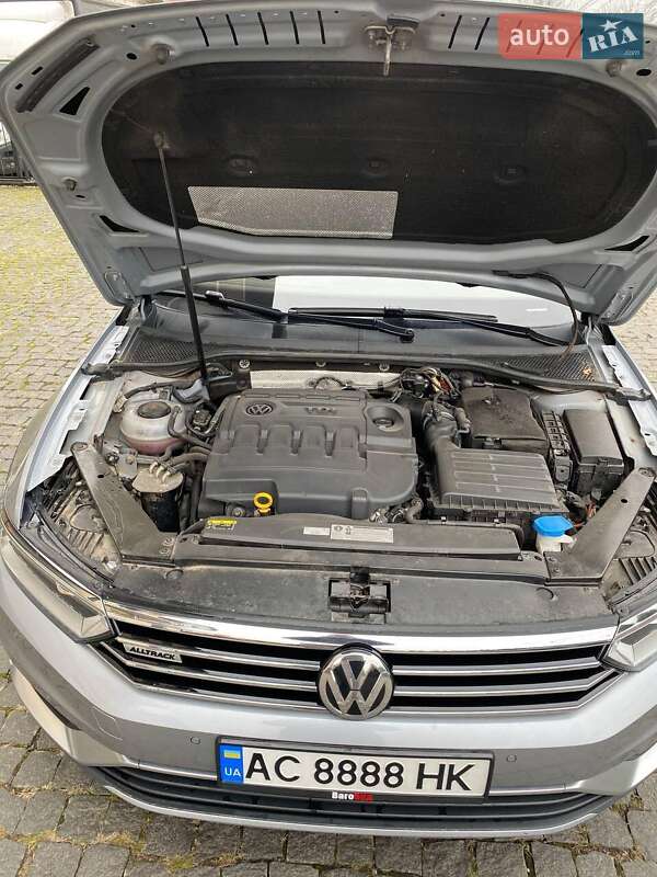 Универсал Volkswagen Passat 2017 в Нововолынске