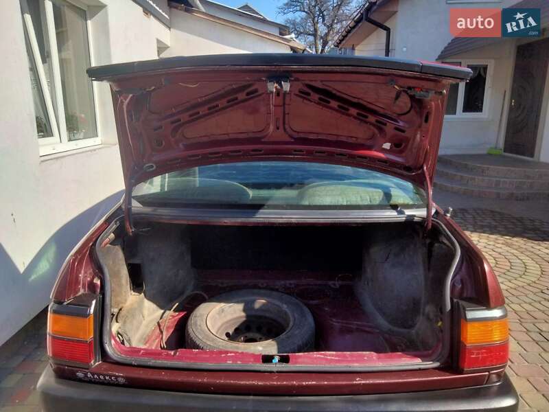Седан Volkswagen Passat 1991 в Львові