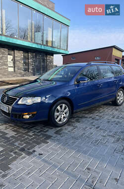 Универсал Volkswagen Passat 2007 в Ровно