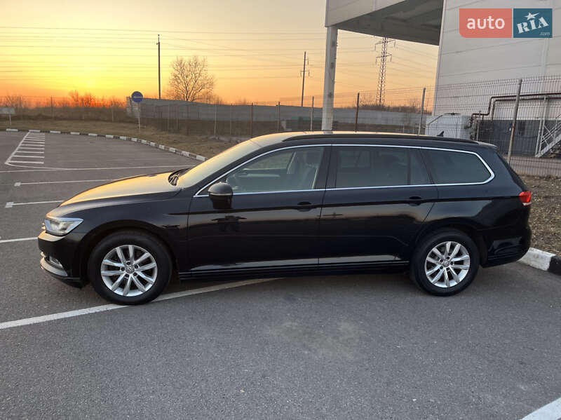 Универсал Volkswagen Passat 2018 в Ровно