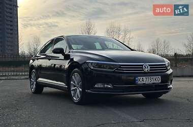 Седан Volkswagen Passat 2018 в Києві