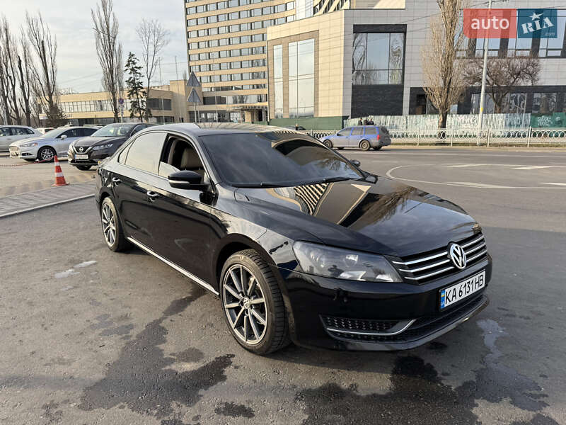 Седан Volkswagen Passat 2013 в Києві фото 2 Седан Volkswagen Passat 2013 в Києві