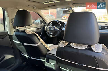 Седан Volkswagen Passat 2012 в 