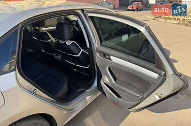 Седан Volkswagen Passat 2012 в 