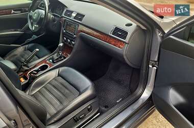 Седан Volkswagen Passat 2013 в 