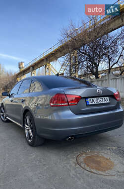 Седан Volkswagen Passat 2013 в Киеве