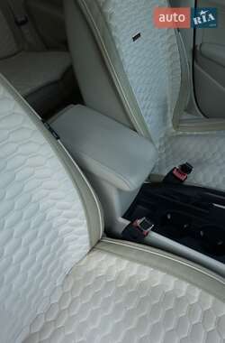 Седан Volkswagen Passat 2015 в 