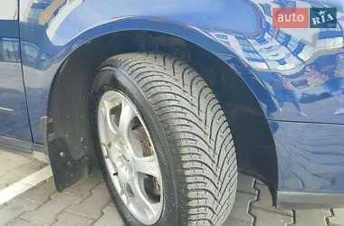 Седан Volkswagen Passat 2005 в 