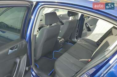 Седан Volkswagen Passat 2005 в 