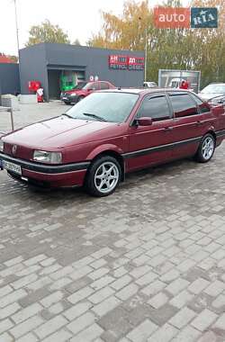 Седан Volkswagen Passat 1992 в Здолбунове