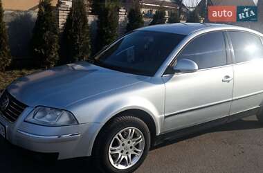 Седан Volkswagen Passat 2004 в Бершаді