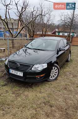 Седан Volkswagen Passat 2009 в Умані