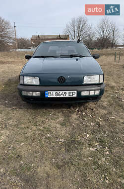 Седан Volkswagen Passat 1989 в Полтаве