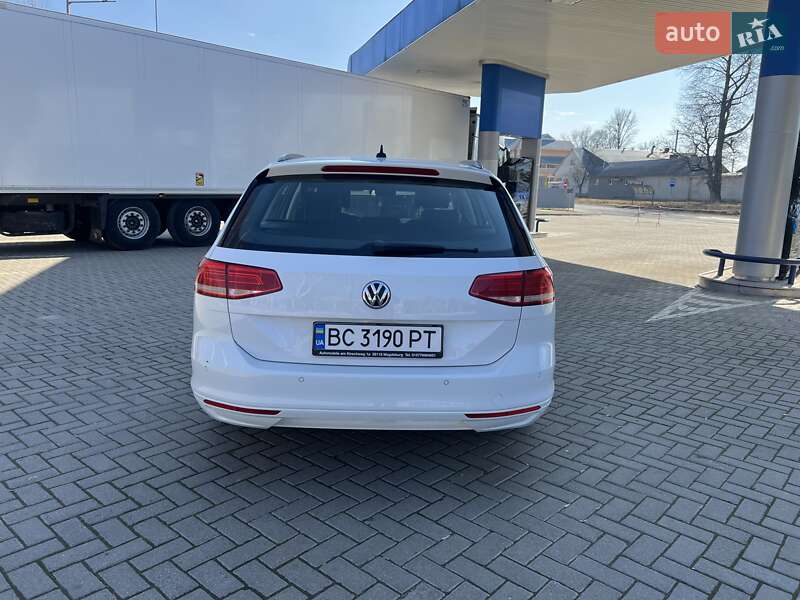 Універсал Volkswagen Passat 2015 в Самборі