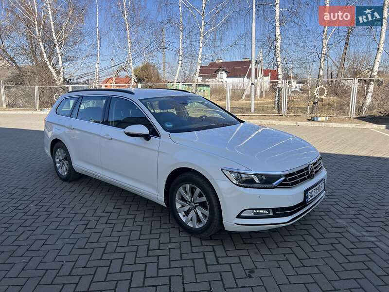 Універсал Volkswagen Passat 2015 в Самборі