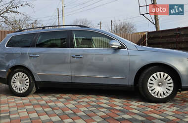 Универсал Volkswagen Passat 2008 в Житомире