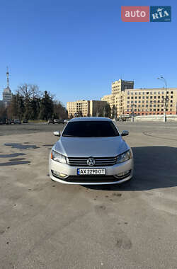 Седан Volkswagen Passat 2014 в Харкові