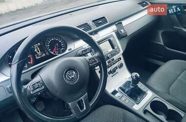 Универсал Volkswagen Passat 2013 в Луцке