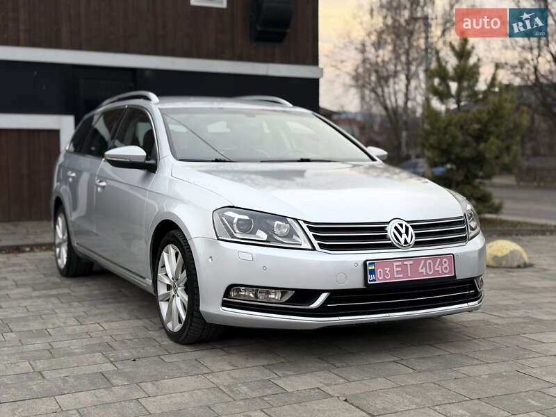 Універсал Volkswagen Passat 2012 в Тячеві