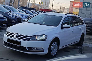 Универсал Volkswagen Passat 2012 в Харькове