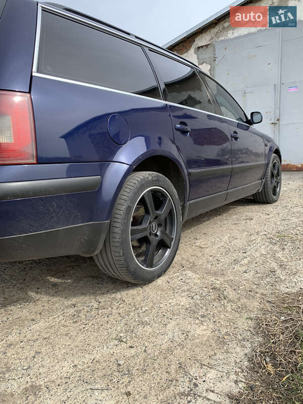 Универсал Volkswagen Passat 2001 в Болграде