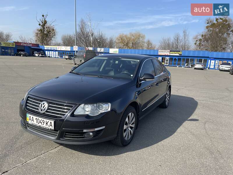 Седан Volkswagen Passat 2010 в Києві
