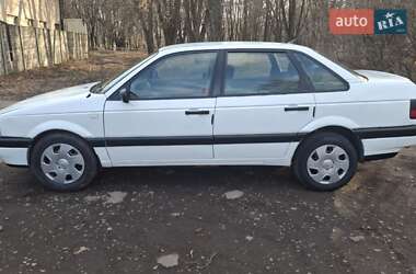 Седан Volkswagen Passat 1991 в Василькові