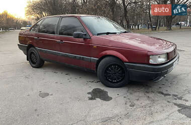 Седан Volkswagen Passat 1989 в Николаеве