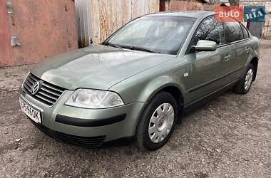 Седан Volkswagen Passat 2003 в Одесі