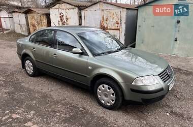 Седан Volkswagen Passat 2003 в Одесі