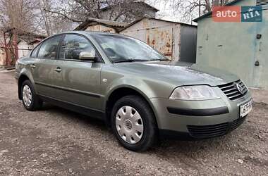 Седан Volkswagen Passat 2003 в Одесі