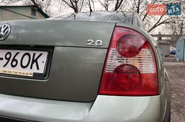 Седан Volkswagen Passat 2003 в Одесі