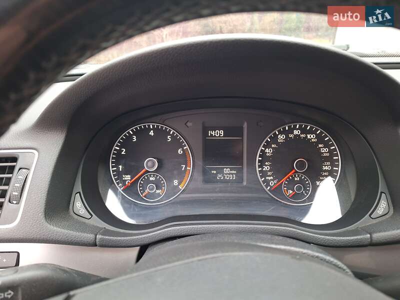 Седан Volkswagen Passat 2015 в Запорожье