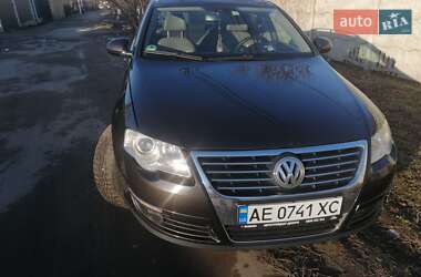 Універсал Volkswagen Passat 2007 в Дніпрі