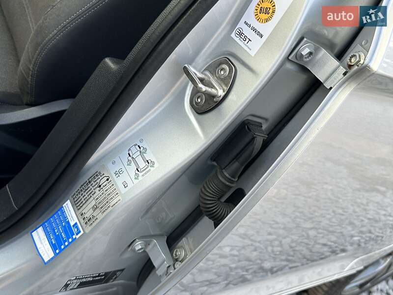 Універсал Volkswagen Passat 2017 в Рівному