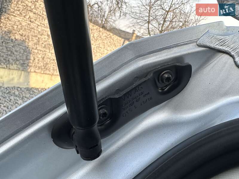 Універсал Volkswagen Passat 2017 в Рівному
