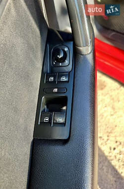Универсал Volkswagen Passat 2011 в 