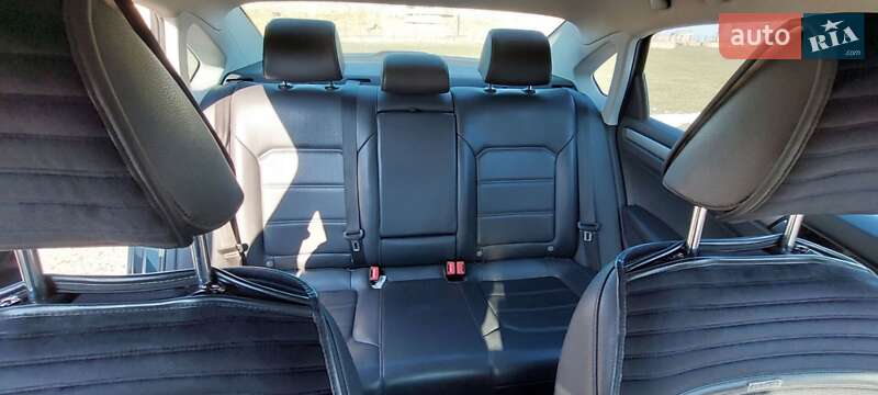 Седан Volkswagen Passat 2011 в Білгороді-Дністровському