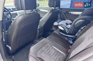 Седан Volkswagen Passat 2011 в 
