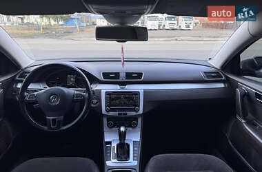 Седан Volkswagen Passat 2011 в 
