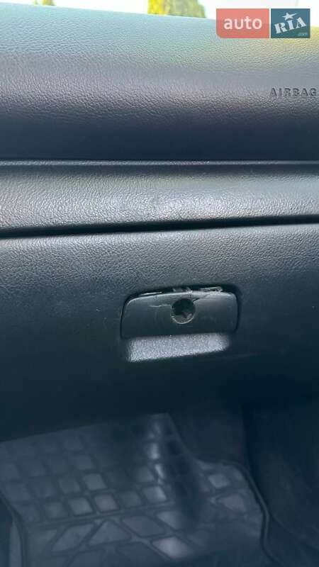 Седан Volkswagen Passat 2001 в Дніпрі